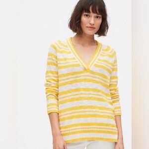 Gap V-Neck Sweater Tunic 100% Cotton Yellow and White 
Size Medium